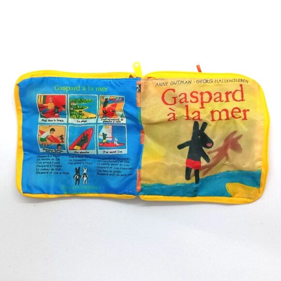 Gaspard and Lisa picture book pouch - Picture 3 of 6